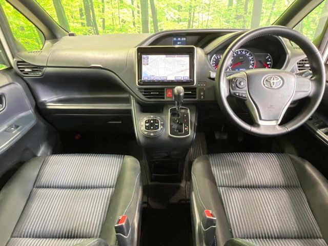 ヴォクシー2.0 ZS 煌