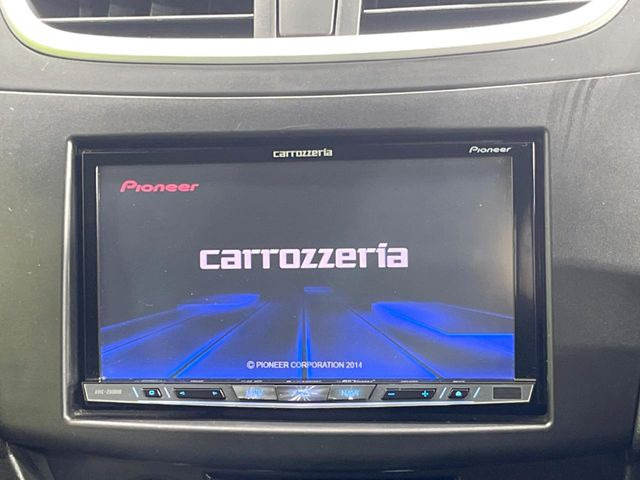 �y�i�r�Q�[�V�����z�g���₷���i�r�ŖړI�n�܂ł�������ē����Ă���܂��B�e��I�[�f�B�I�Đ��@�\���[�����Ă���A���Ԃ̉^�]������Ɋy�����Ȃ�܂�!!