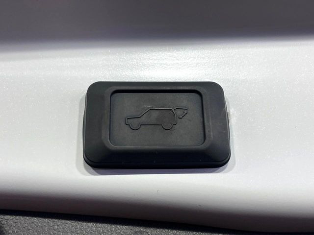 �y�p���[�o�b�N�h�A�z�X�}�[�g�L�[��^�]�Ȃ̃{�^�������������Ń��A�Q�[�g�������ŊJ���܂�!�ו��������Ă��鎞��A�����ʒu�ɂ���o�b�N�h�A��߂�ۂɕ֗��ȋ@�\�ł���