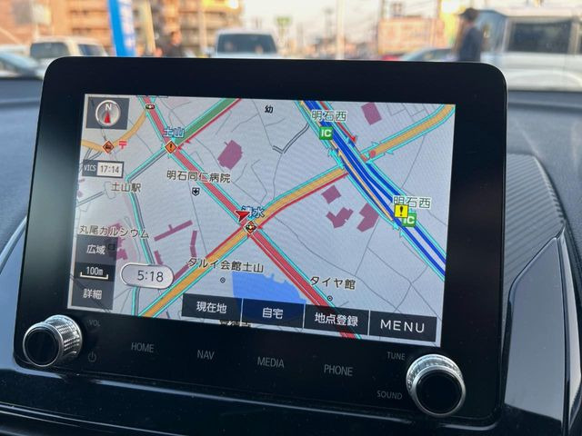 �y�����i�r�z�l�C�̏����i�r�𑕔����Ă���܂��B�i�r�̎g���₷���͂������A�I�[�f�B�I�@�\���[��!�L�����v�◷�s�͂������A�ʋ΂┃�����ȂǕ��i�̃h���C�u���y�����Ȃ�͂���