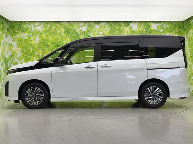 セレナ1.4 e-POWER ハイウェイスターV