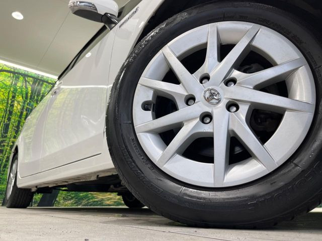 【純正16インチアルミホイール】外観にマッチした純正アルミホイールを装着しております。各種社外アルミホイールや、スタッドレスタイヤも取扱いしております。是非ご相談ください♪