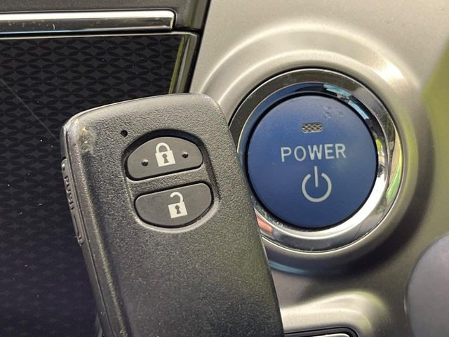 �y�X�}�[�g�L�[�z�J�o����|�P�b�g�ɓ��ꂽ�܂܂ł��h�A�̎{���E�������\�ȃX�}�[�g�L�[�𑕔��B�G���W���̃I���E�I�t�����J�M�����o���K�v����������Ƃ��Ă��֗��ł���