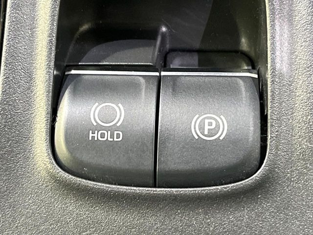 �y�I�[�g�u���[�L�z�[���h�z�M���҂���a�؂Œ�Ԏ��Ƀu���[�L���瑫�𗣂��Ă��A��~��Ԃ�ێ����Ă���܂��B�O�i����Ƃ��̓A�N�Z���𓥂߂Ύ����ŉ��������̂ň��S��X���^�]���y�ɂȂ�܂���