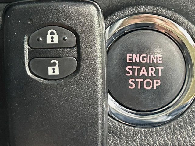 �y�X�}�[�g�L�[�z�J�o����|�P�b�g�ɓ��ꂽ�܂܂ł��h�A�̎{���E�������\�ȃX�}�[�g�L�[�𑕔��B�G���W���̃I���E�I�t�����J�M�����o���K�v����������Ƃ��Ă��֗��ł���