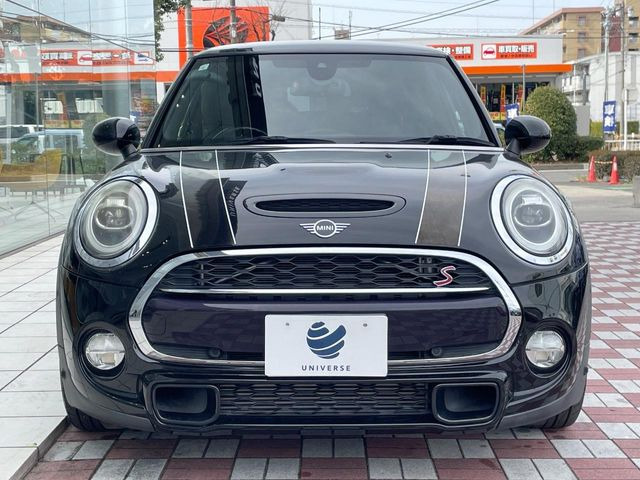 �������x�̃K���X�疌�ŝ����͂������A�㎿�ȃc���E����������B���O����_���J�����؂Ȉ��Ԃ�ی삵�A�F�����E�򉻂�h�~�B�u�e�X�v���b�V���R�[�g�v�A�u�e�v���~�b�T�R�[�g�v���炨�I�т��������܂��B