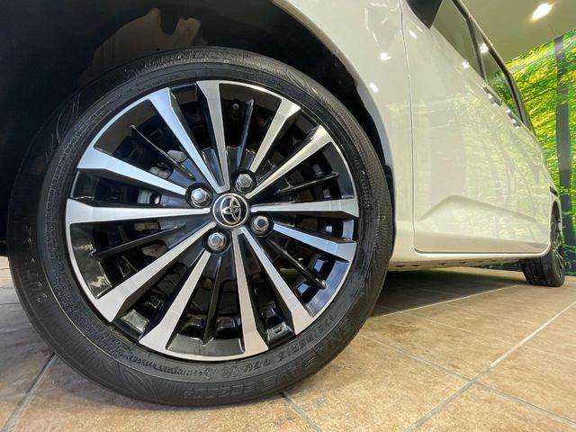 �y����15�C���`�A���~�z�C�[���z�O�ςɃ}�b�`���������A���~�z�C�[���𑕒����Ă���܂��B�e��ЊO�A���~�z�C�[����A�X�^�b�h���X�^�C�����戵�����Ă���܂��B���񂲑��k����������