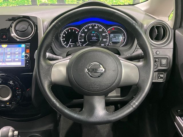 �y�����v�����X�e�A�����O�z�㎿�Ȋv���g�p���邱�ƂŁA��ɂ����������݂ƂĂ��^�]���₷���n���h���ł���