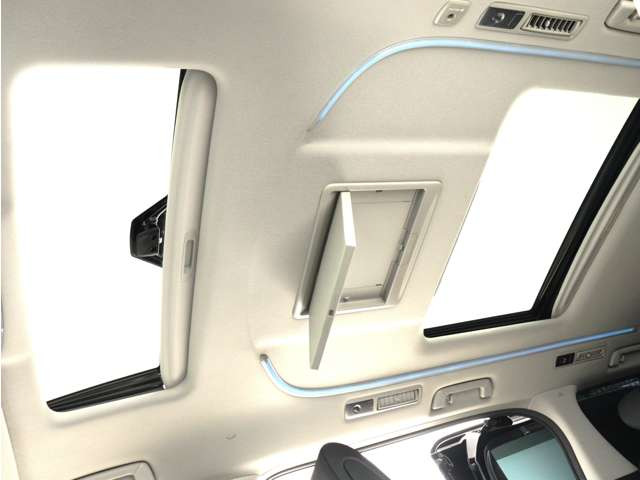 【ツインサンルーフ】サンルーフ装備車両!高級感もアップ、大人気オプション解放感溢れる快適なドライブをお楽しみください♪