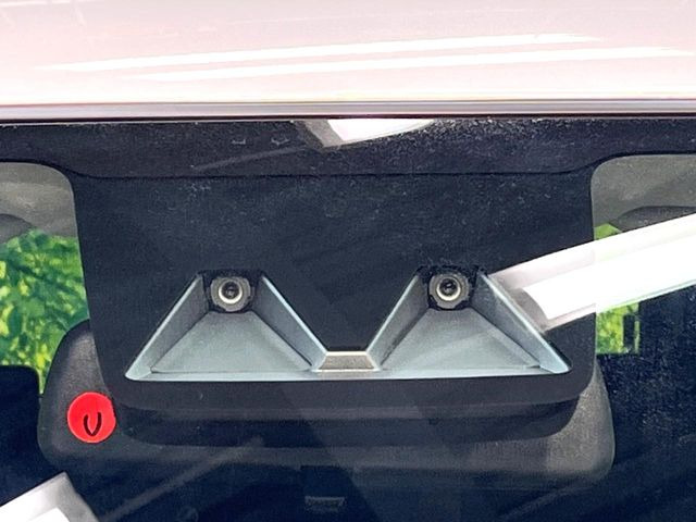 �y�X�}�[�g�A�V�X�g�z���s���ɑO���̎ԗ�����F�����A�Փ˂������Ȏ��͌x��ƃu���[�L�ŏՓˉ���Ɣ�Q�y�����A�V�X�g�B�����S�Ƀh���C�u�����y���݂��������܂��B