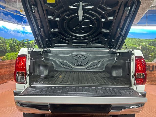 �ύڗ�500kg�̍L�X�Ƃ����f�b�L�́A�V�т���d���܂ő��p�r�Ɏg���܂��B�x�b�h���C�i�[��g�m�J�o�[�̎��t���������k��������