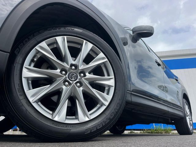 �y����19�C���`�A���~�z�C�[���z�O�ςɃ}�b�`���������A���~�z�C�[���𑕒����Ă���܂��B�e��ЊO�A���~�z�C�[����A�X�^�b�h���X�^�C�����戵�����Ă���܂��B���񂲑��k����������