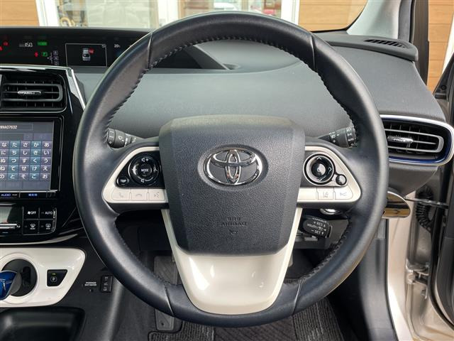 プリウス1.8 S セーフティ プラス