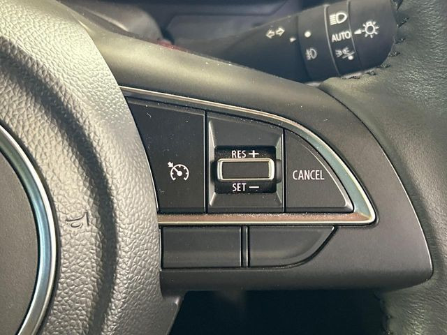 �y�N���[�Y�R���g���[���z�������H�����N���N���s�B�A�N�Z���𗣂��Ă���葬�x�ő��s���ł��A�������^�]���̕��S���y��!�����E�������ȒP�ȃX�C�b�`����Œ����ł��܂��B