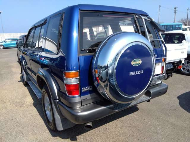 ビッグホーン3.0 プレジールII ロング ディーゼル 4WD