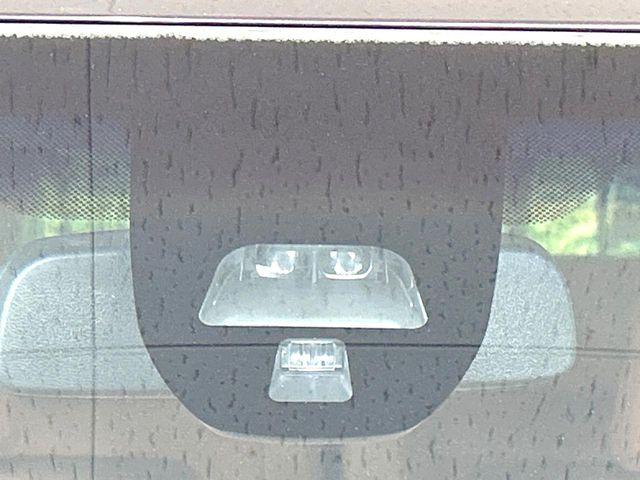 �y�V�e�B�u���[�L�A�N�e�B�u�V�X�e���z�ᑬ���s���ɑO���̎ԗ�����F�����A�Փ˂������Ȏ��͌x��ƃu���[�L�ŏՓˉ���Ɣ�Q�y�����A�V�X�g�B�����S�Ƀh���C�u�����y���݂��������܂��B