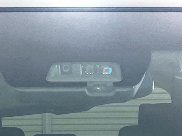 �y�O�He-Assist�z���s���ɑO���̎ԗ�����F�����A�Փ˂������Ȏ��͌x��ƃu���[�L�ŏՓˉ���Ɣ�Q�y�����A�V�X�g�B�����S�Ƀh���C�u�����y���݂��������܂��B