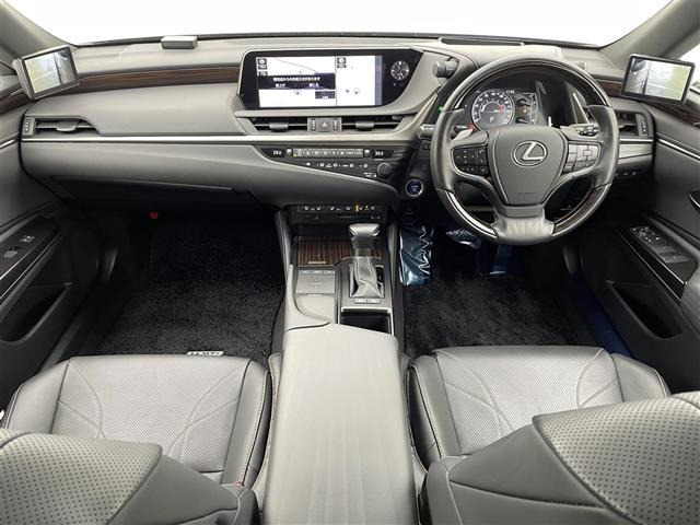 ES300h バージョンL