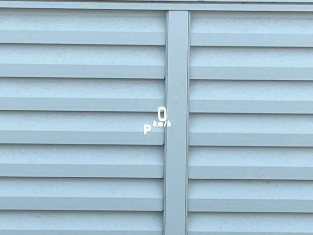 �y�w�b�h�A�b�v�f�B�X�v���C�z���݂̑��x�⑖�s�����f�W�^���\���ŉ^�]�ȑO���̃K���X�ɓ��e!�^�]���A�ڐ������炳���K�v�ȏ����m�F�ł���̂łƂ��Ă��֗��ň��S!