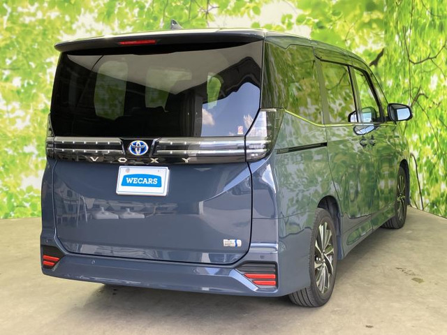 ヴォクシー1.8 ハイブリッド S-Z