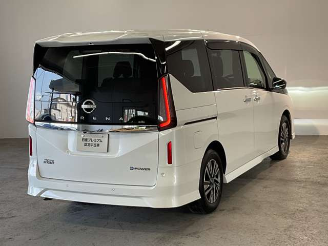 セレナ1.4 e-POWER ハイウェイスターV