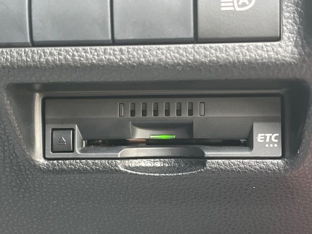 【ETC】高速道路の料金所をストレスなく通過!話題のスポットやサービスエリアに多い「スマートIC」利用時は必須のアイテムです。当店でセットアップを実施、ご納車当日からすぐにご利用いただけます!