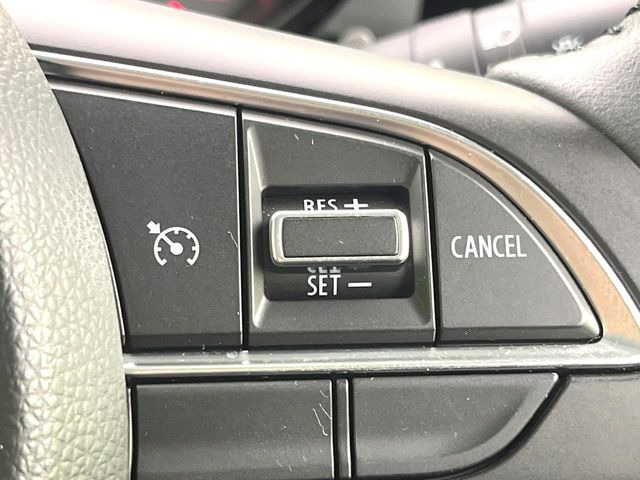 �y�N���[�Y�R���g���[���z�������H�����N���N���s�B�A�N�Z���𗣂��Ă���葬�x�ő��s���ł��A�������^�]���̕��S���y��!�����E�������ȒP�ȃX�C�b�`����Œ����ł��܂��B