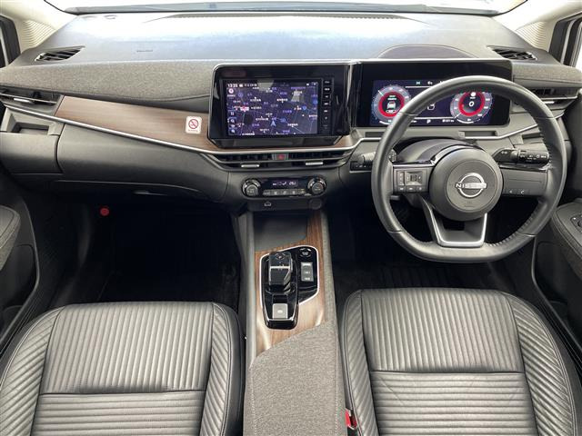 ノートオーラ1.2 G レザーエディション