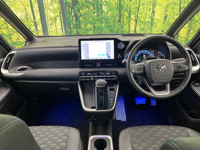 ヴォクシー1.8 ハイブリッド S-Z