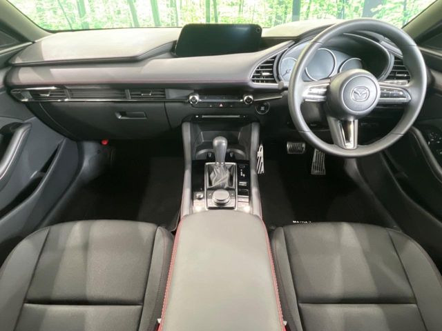 MAZDA3ファストバック1.5 15S ブラックトーンエディション