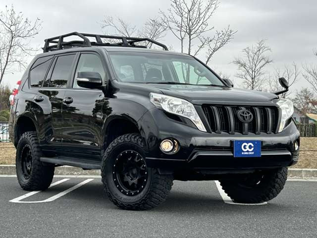 全国対応可能な12カ月保証付きとなります。【全国正規ディーラーでの修理 修理限度額無し 修理限度回数無し 走行距離無制限 ロードサービス付帯 】詳細はスタッフまでお気軽にお問い合わせくださいませ。