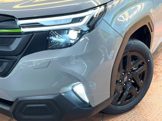 �yLED�w�b�h���C�g�z���V����ԑ��s�����ǍD�Ȏ��E���m�ۂ����S���ĉ^�]�ł��鍂�P�xLED�w�b�h���C�g�𑕔�!�_�����x�������A����d�͂��}�����Ă��܂��B