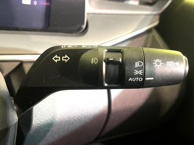 �y�I�[�g���C�g�z����̖��邳�ɉ����Ď����Ńw�b�h���C�g�̓_���E�������ł���@�\�ł�!���C�g�̕t���Y��E�����Y��Ȃǂ������Ȃ�A�J�̓���[���̑��s�����S!�g���l���ʉߎ����֗��ł��ˁ�