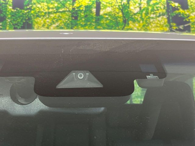 �y�g���^�Z�[�t�e�B�Z���X�z���s���ɑO���̎ԗ�����F�����A�Փ˂������Ȏ��͌x��ƃu���[�L�ŏՓˉ���Ɣ�Q�y�����A�V�X�g�B�����S�Ƀh���C�u�����y���݂��������܂��B