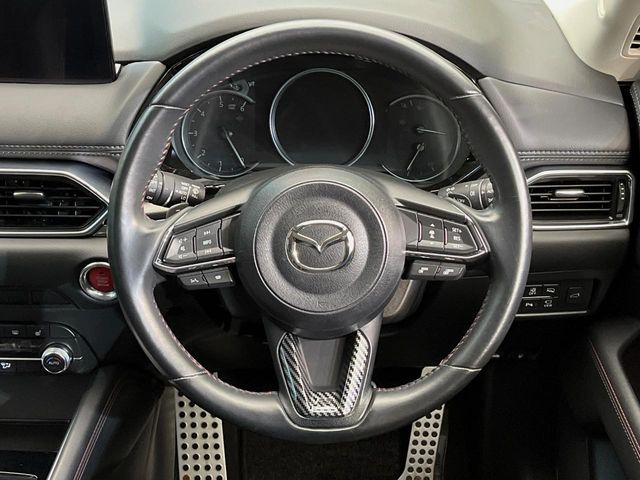 �y�����v�����X�e�A�����O�z�㎿�Ȋv���g�p���邱�ƂŁA��ɂ����������݂ƂĂ��^�]���₷���n���h���ł���