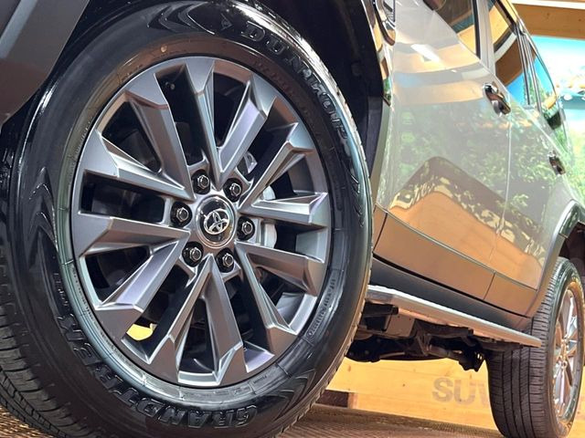 �y����20�C���`�A���~�z�C�[���z�O�ςɃ}�b�`���������A���~�z�C�[���𑕒����Ă���܂��B�e��ЊO�A���~�z�C�[����A�X�^�b�h���X�^�C�����戵�����Ă���܂��B���񂲑��k����������