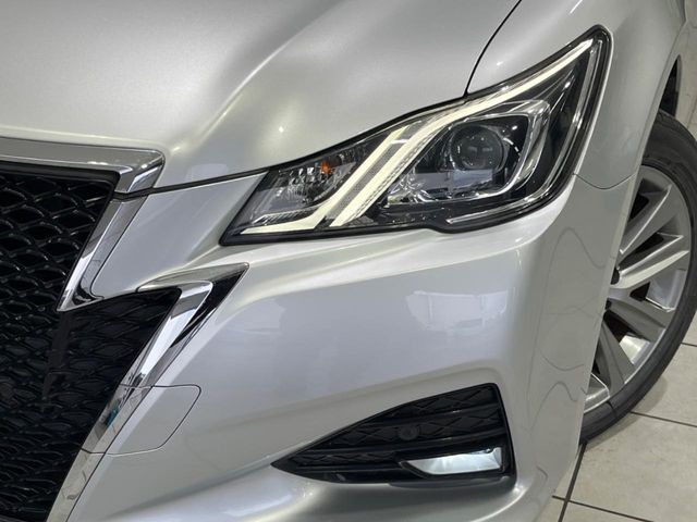 �yLED�w�b�h���C�g�z���V����ԑ��s�����ǍD�Ȏ��E���m�ۂ����S���ĉ^�]�ł��鍂�P�xLED�w�b�h���C�g�𑕔�!�_�����x�������A����d�͂��}�����Ă��܂��B