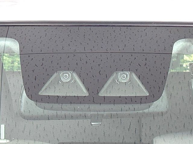 �y�X�}�[�g�A�V�X�g�z���s���ɑO���̎ԗ�����F�����A�Փ˂������Ȏ��͌x��ƃu���[�L�ŏՓˉ���Ɣ�Q�y�����A�V�X�g�B�����S�Ƀh���C�u�����y���݂��������܂��B