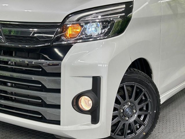 �yLED�w�b�h���C�g�z���V����ԑ��s�����ǍD�Ȏ��E���m�ۂ����S���ĉ^�]�ł��鍂�P�xLED�w�b�h���C�g�𑕔�!�_�����x�������A����d�͂��}�����Ă��܂��B