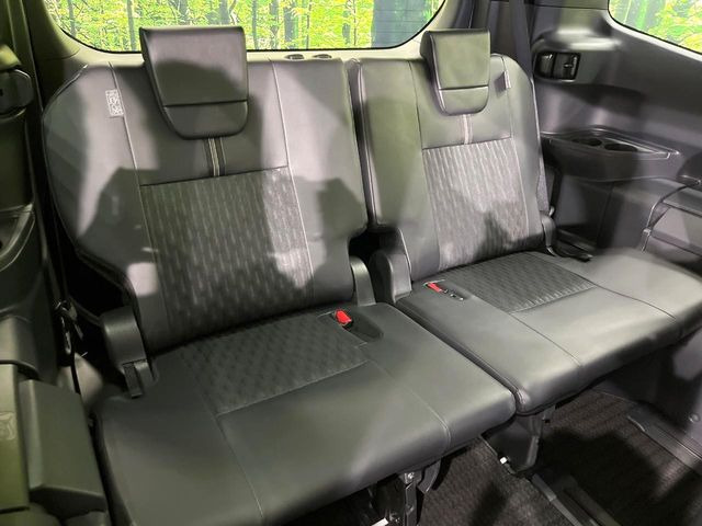 3��ڃV�[�g�͂�������ԗǍD����l�ł��������ƍ����Ē����܂��̂ŁA��l���ł̂��o���������N���N�ł��􂲉Ƒ��ŁA�C�̒m�ꂽ���ԂŁA�h���C�u�ɍs���̂��y���݂ł��ˁ�