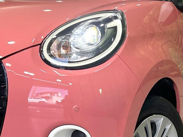 �yLED�w�b�h���C�g�z���V����ԑ��s�����ǍD�Ȏ��E���m�ۂ����S���ĉ^�]�ł��鍂�P�xLED�w�b�h���C�g�𑕔�!�_�����x�������A����d�͂��}�����Ă��܂��B