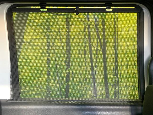 �y���[���V�F�[�h�z��������ԊO����̌���ῂ����Ƃ��ɃT�b�ƈ����o���Ďg����A���[���i�[�^�C�v�̃T���V�F�[�h�𑕔��B��Ȃɏ�������q�l���E�g�E�g�����������ȂǁA���Ђ����p����������