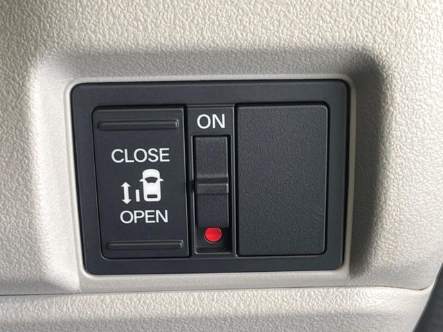 �y�p���[�X���C�h�h�A�z�X�}�[�g�L�[��^�]�Ȃ̃X�C�b�`�ŃX���C�h�h�A�̊J���\���d��������͂����ăh�A���J����K�v�������A���������q�l�ł��A�d���ו��������Ă��鎞�����N�ɊJ���߂ł��܂���