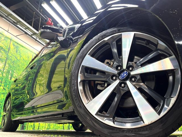 �y����18�C���`�A���~�z�C�[���z�O�ςɃ}�b�`���������A���~�z�C�[���𑕒����Ă���܂��B�e��ЊO�A���~�z�C�[����A�X�^�b�h���X�^�C�����戵�����Ă���܂��B���񂲑��k����������