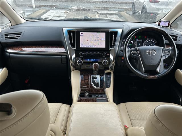 アルファードハイブリッド 2.5 G Fパッケージ E-Four 4WD