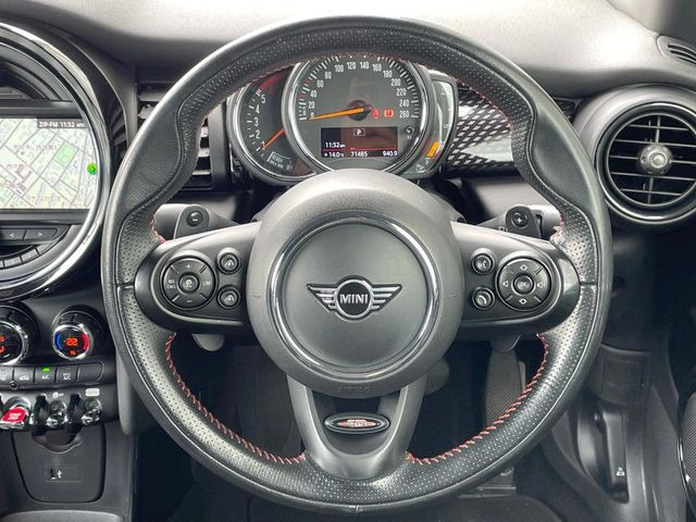 ���n���h�����̃X�������Ȃ��A���ꂢ�ȏ�Ԃ��ێ����Ă���܂��B�e�X�C�b�`���̓�����m�F�ς݂ł��B