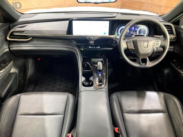 クラウンスポーツ2.5 Z E-Four 4WD