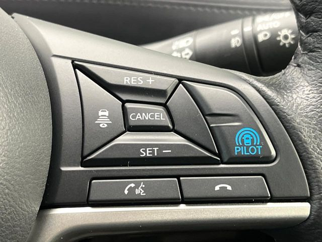 �y�v���p�C���b�g�z�������H�ł̒��������s���y��!!�a�؎��Ə��񑖍s�̃V�[���ŁA�A�N�Z���E�u���[�L�E�X�e�A�����O�������Ő��䂵�A�������^�]�̕��S���y�����Ă���܂���