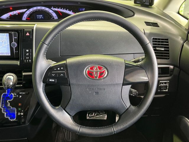 �y�����v�����X�e�A�����O�z�㎿�Ȋv���g�p���邱�ƂŁA��ɂ����������݂ƂĂ��^�]���₷���n���h���ł���