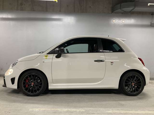 アバルト595コンペティツィオーネ